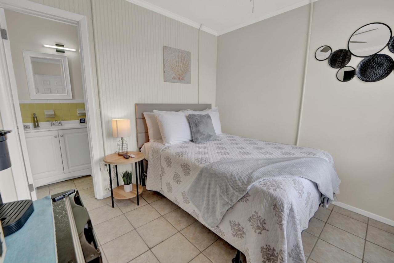 Sea Foam Suites Lower Grand Lagoon Eksteriør bilde